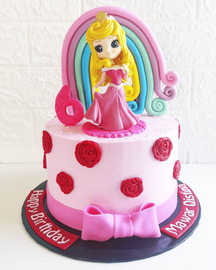 Grand Sleeping Beauty Cake