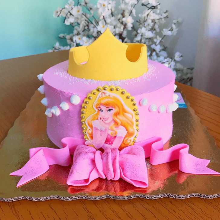 Shapely Sleeping Beauty Cake